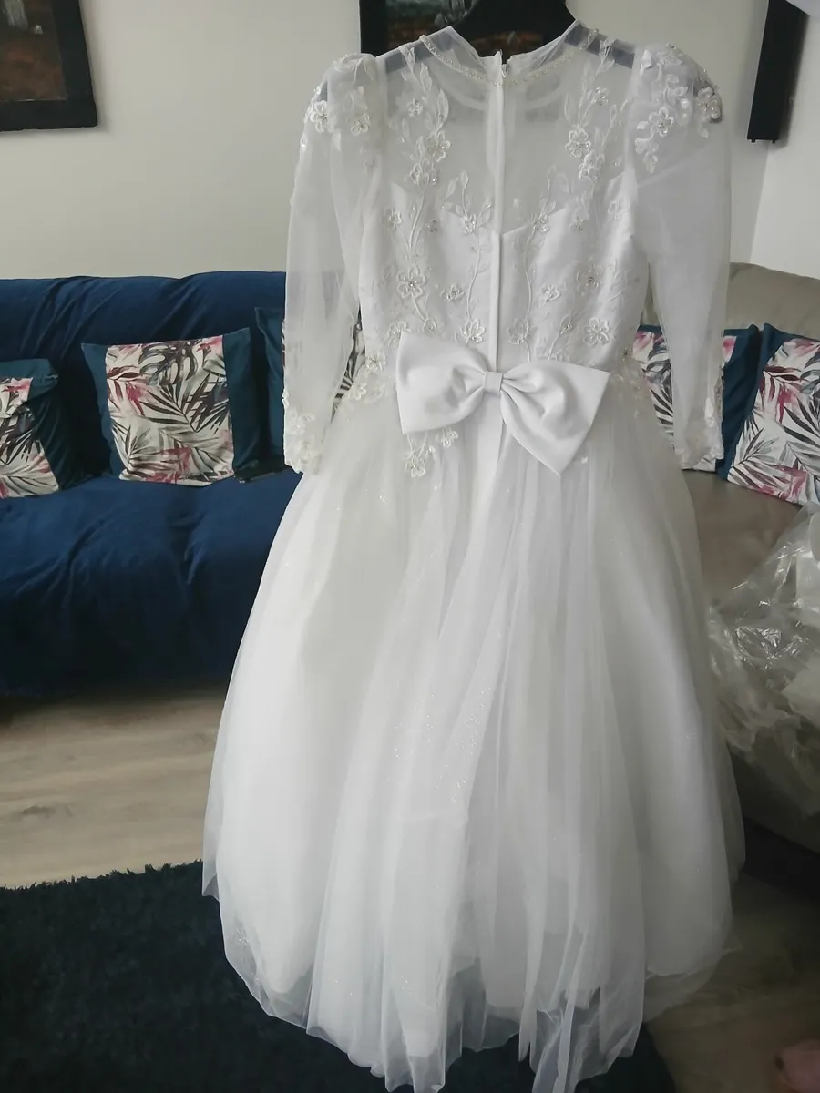 Communion dress - Image 3