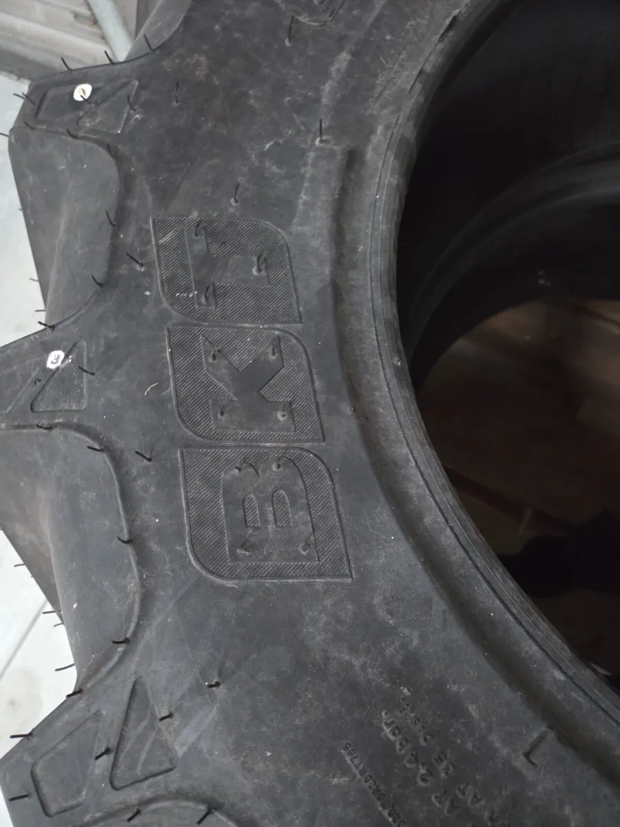2 x  BKT Tyres - Image 4