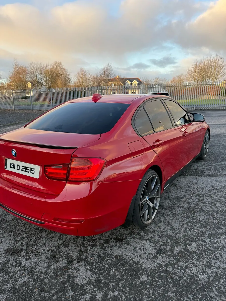 2013 BMW 3 Series 318D Sport - Image 3