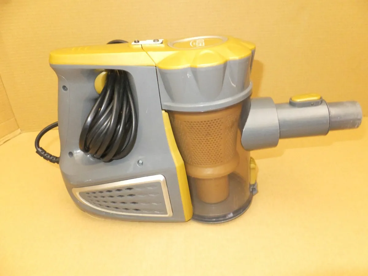 ADLER vacuum cleaner - Image 3