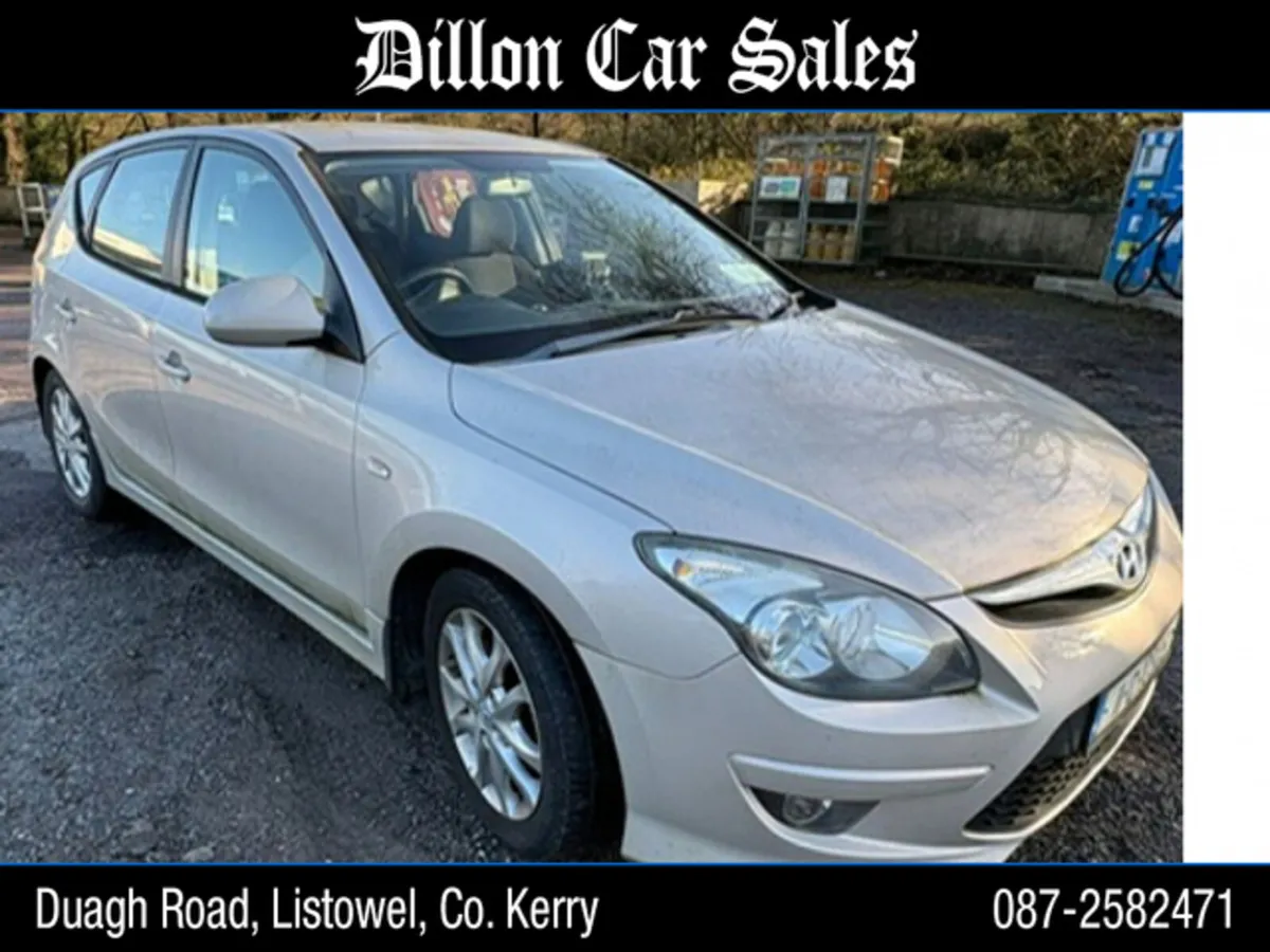 Hyundai i30 1.6 DELUXE D 5DR - Image 1