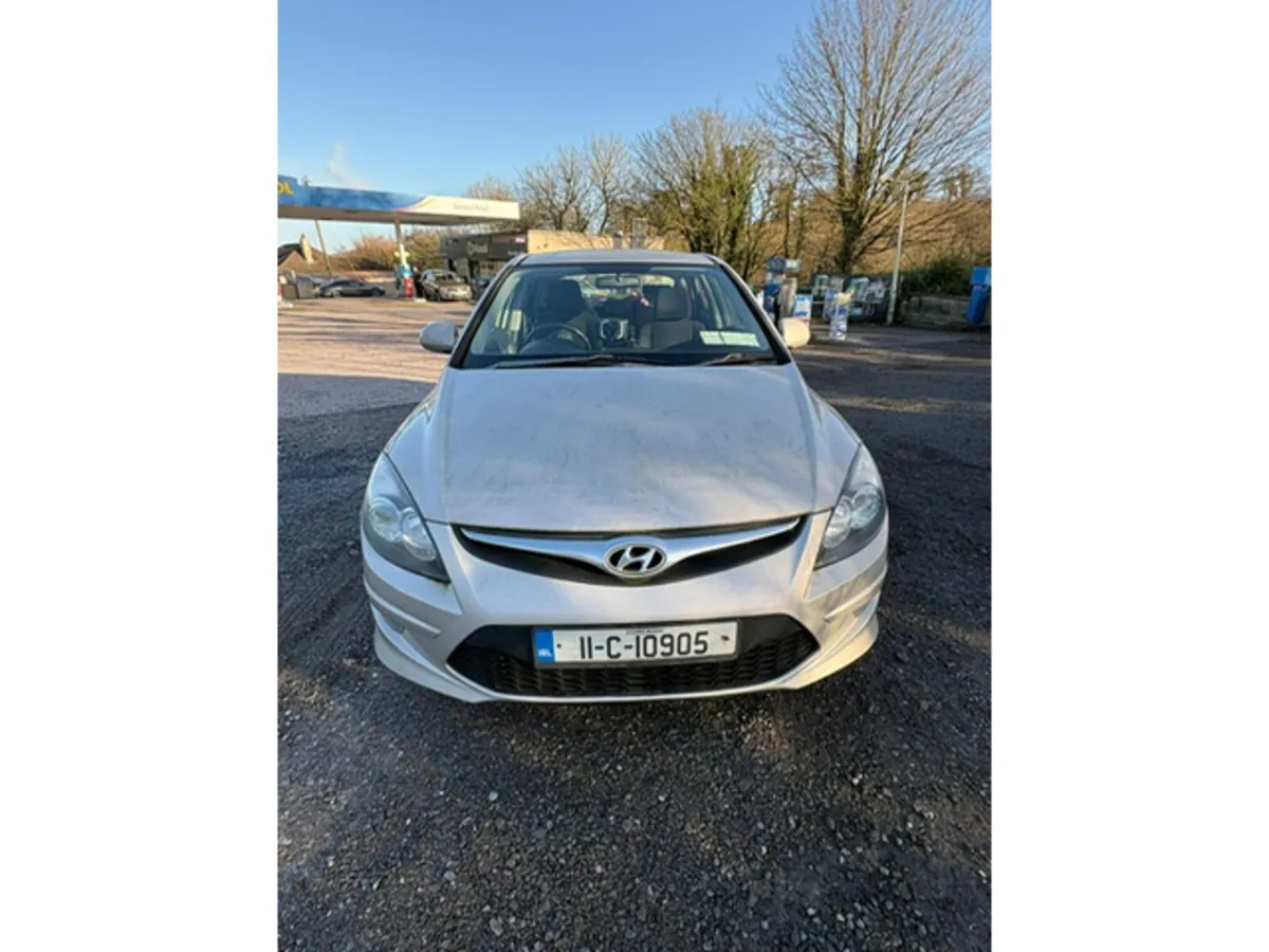 Hyundai i30 1.6 DELUXE D 5DR - Image 3