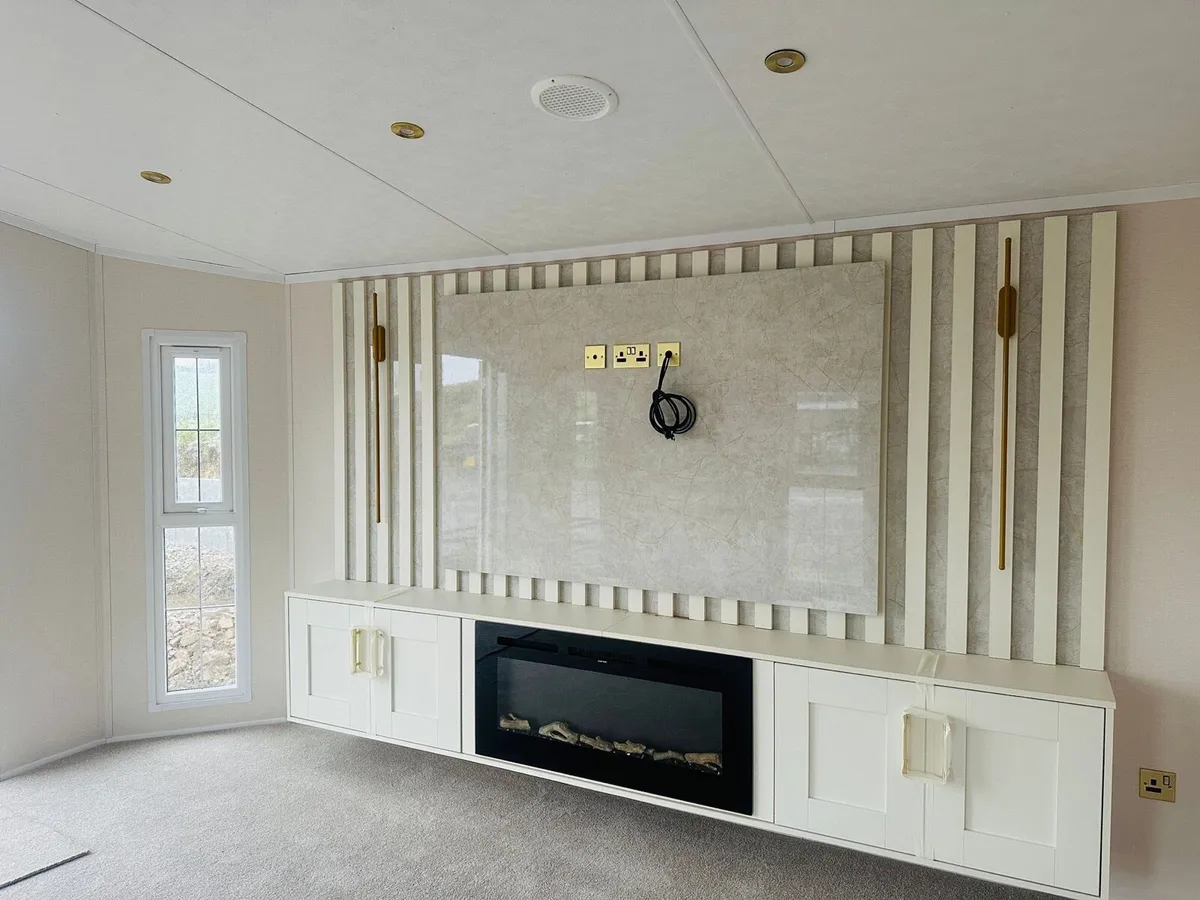 JUST ARRIVED 55ft  STUNNER 😍 @ BMH - Image 3