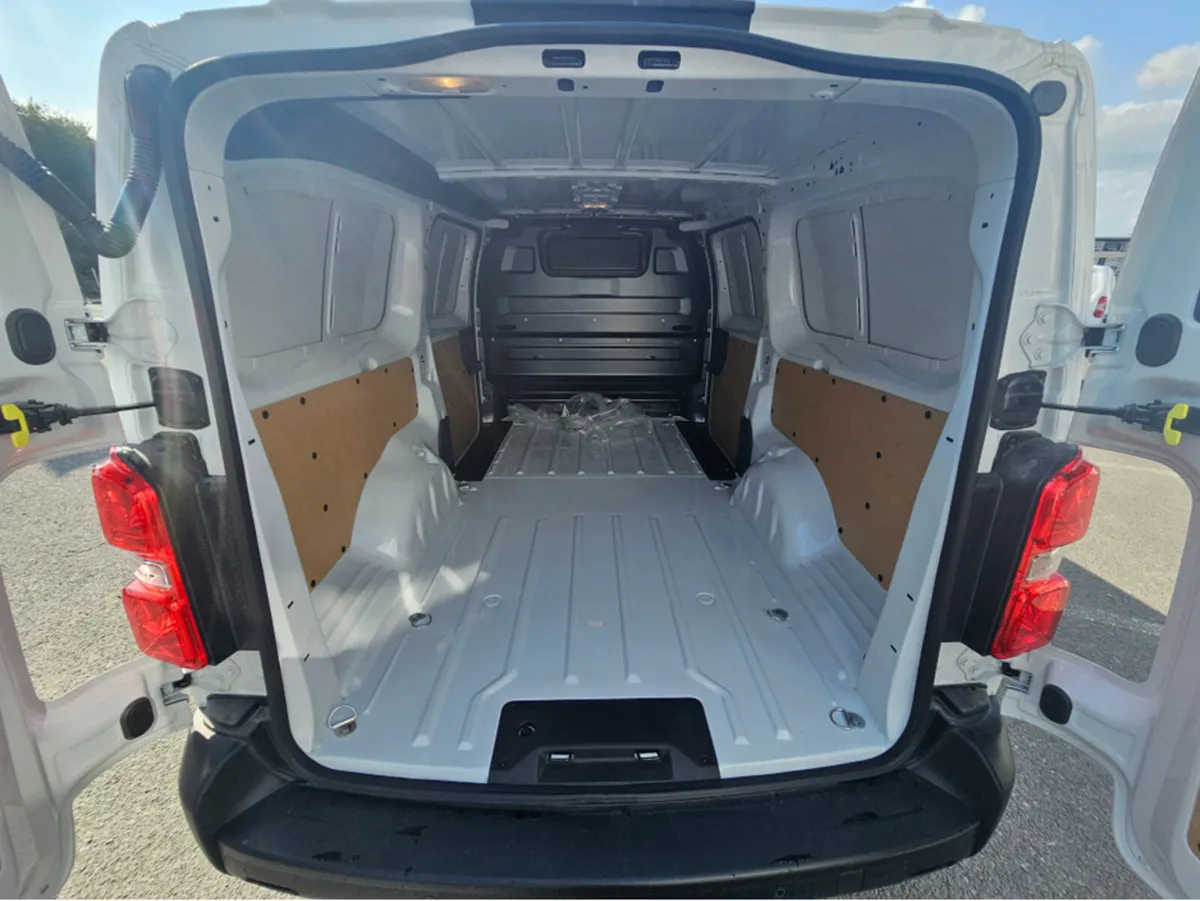 Citroen Dispatch LWB Dispatch - Image 2