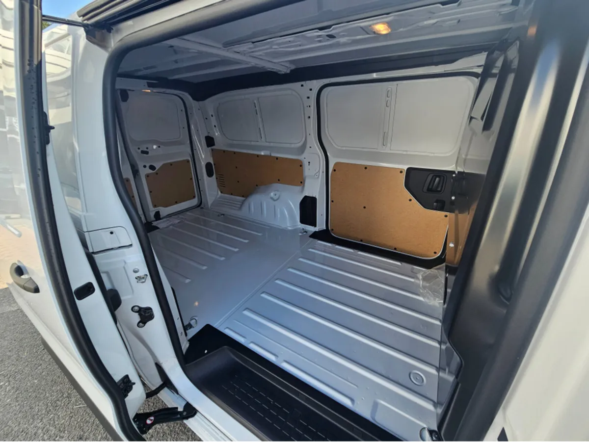 Citroen Dispatch LWB Dispatch - Image 3