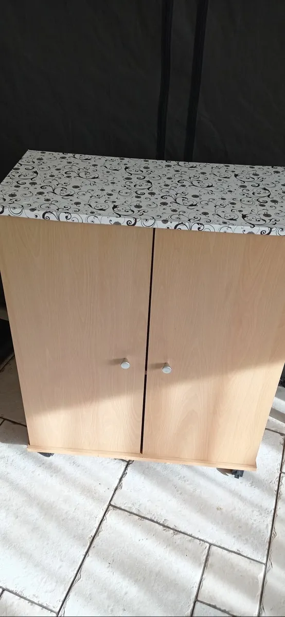 2 Door press 700mm x 365mm x 870mm - Image 3