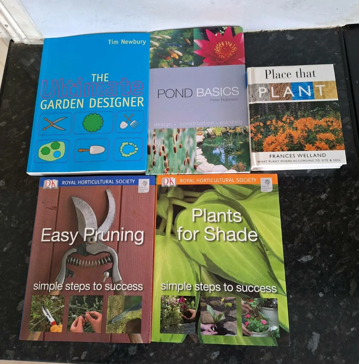 Various gardening books - Image 1