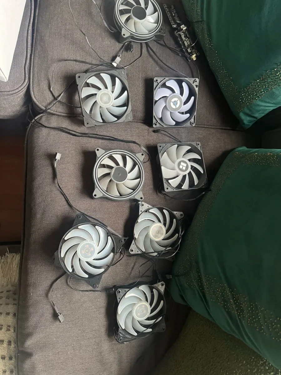 8 rgb fans - Image 1
