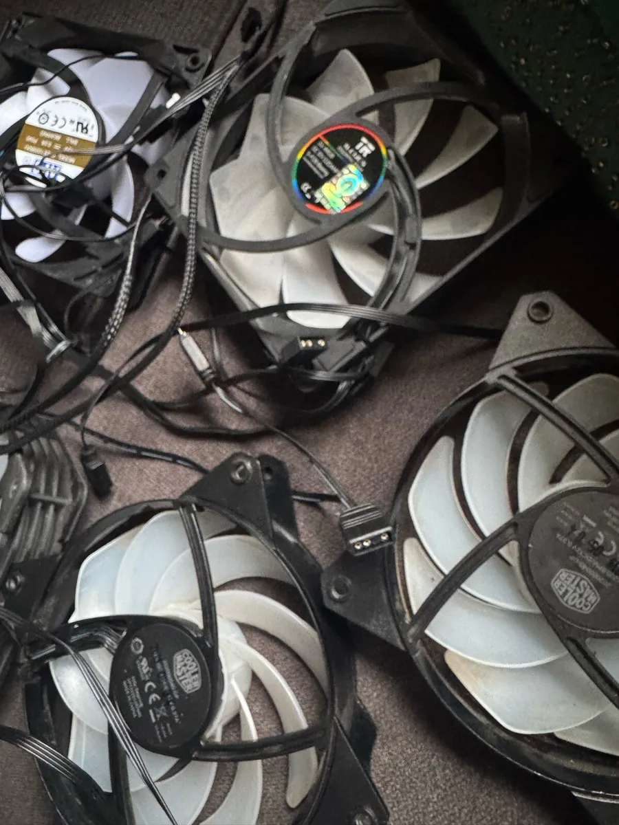 8 rgb fans - Image 3