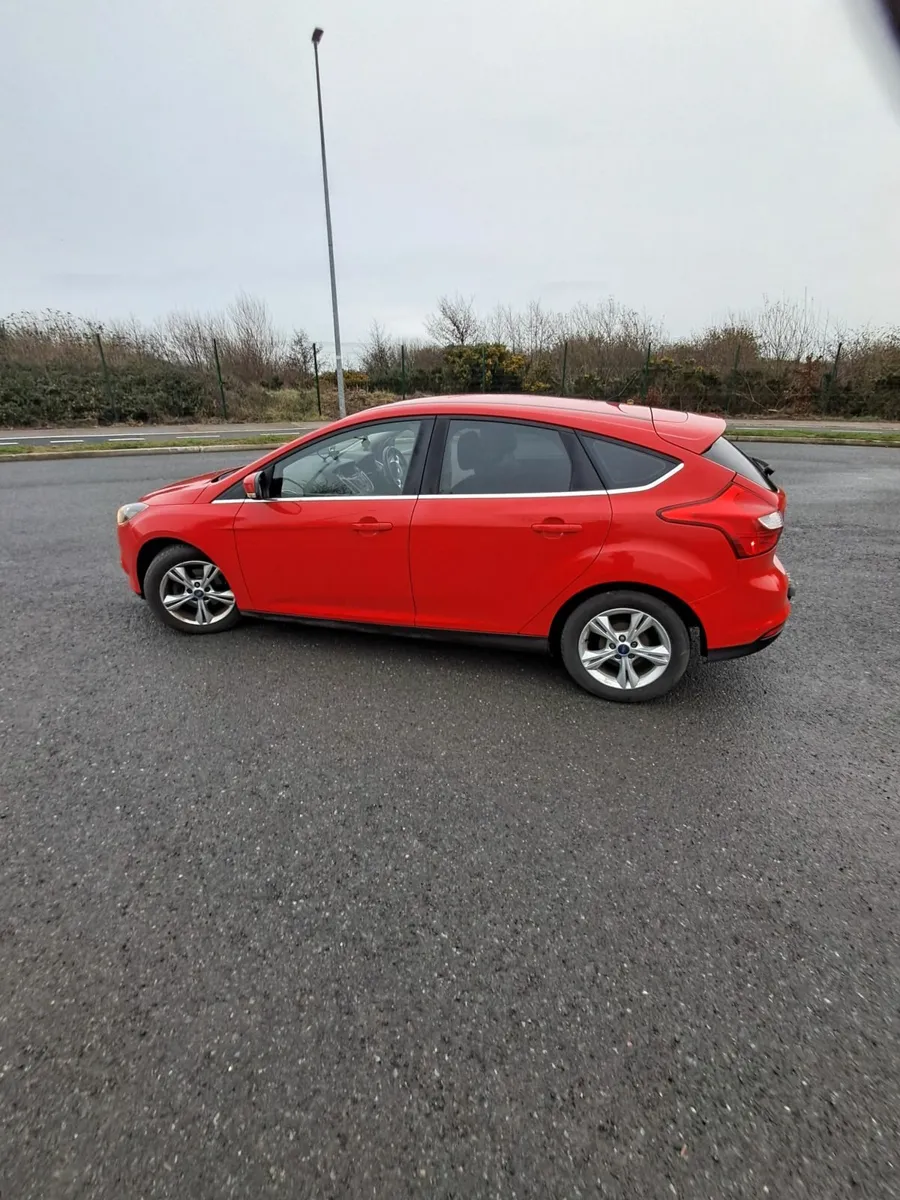 Ford Focus 2013 - Image 3