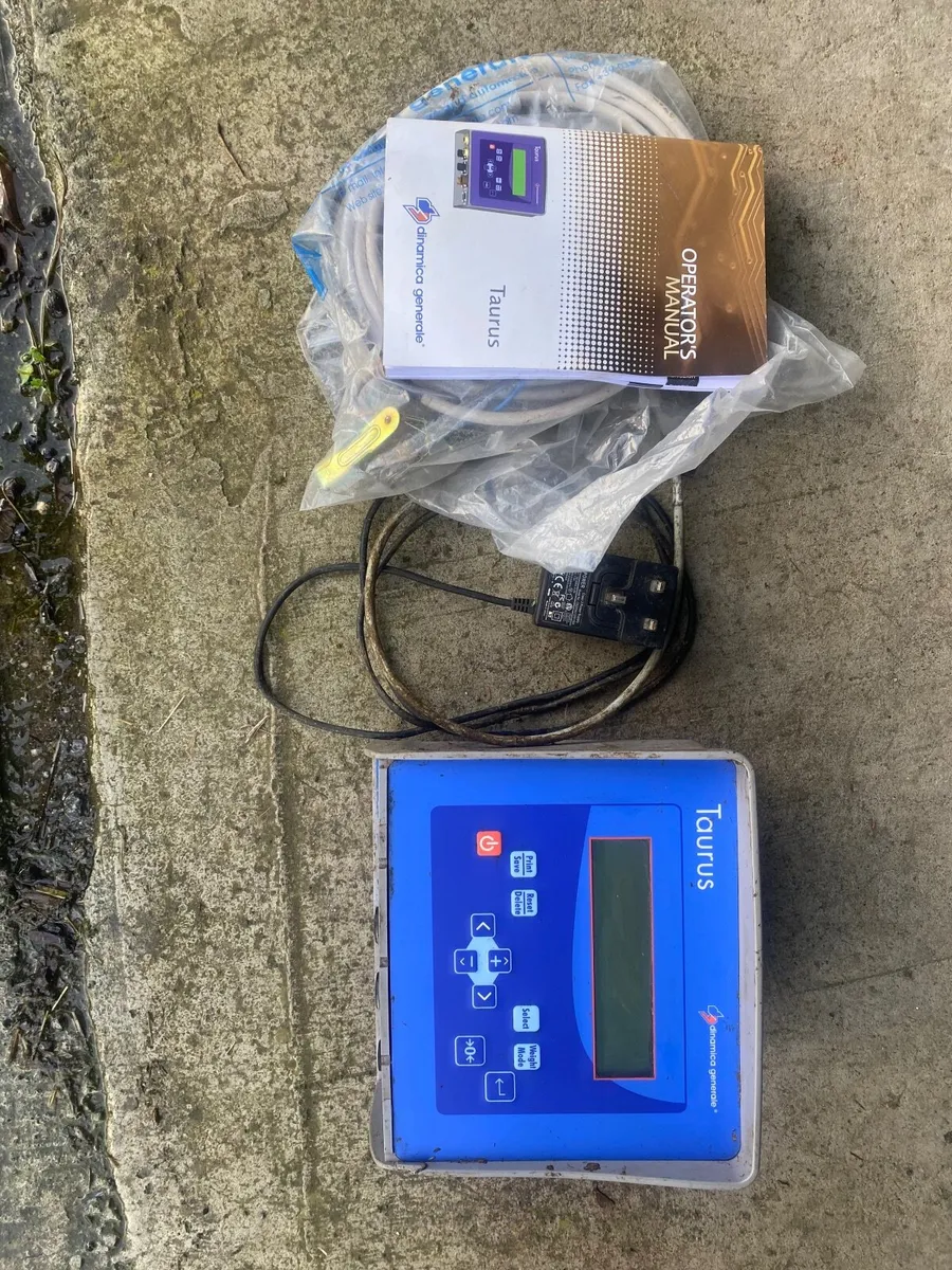 Mobile Cattle crush & scales - Image 4