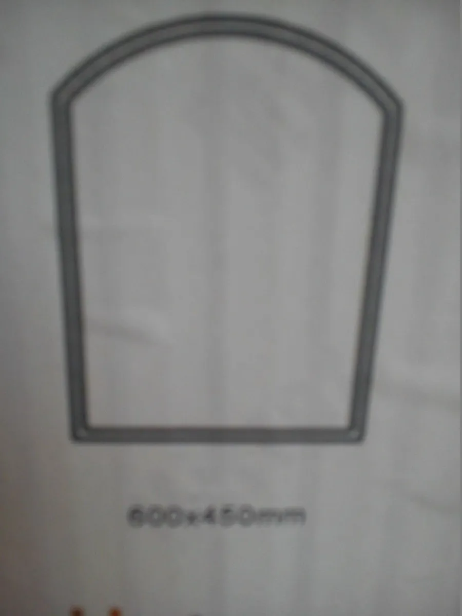 600mm x 450mm Brand new Arch bathroom mirror - Image 4