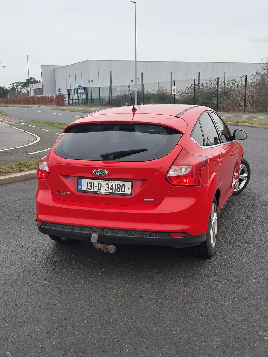 Ford Focus 2013 - Image 2