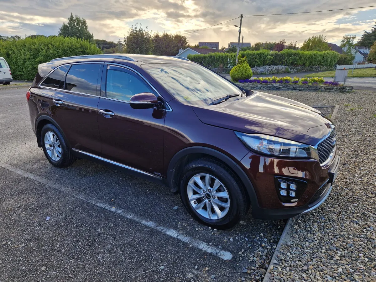 Kia Sorento 2017 platinum 4x4 7seater 5dr - Image 3