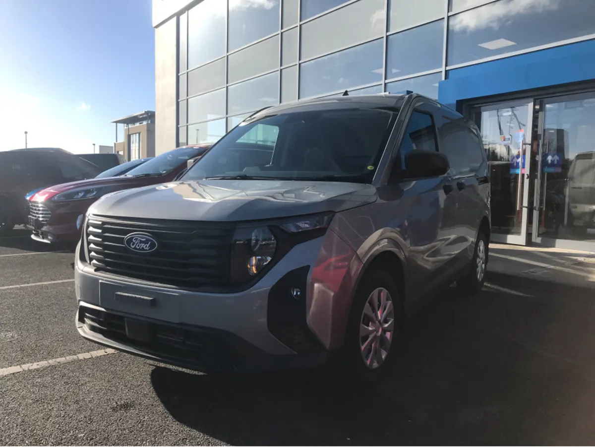 Ford Transit Courier Trend Model - Image 4