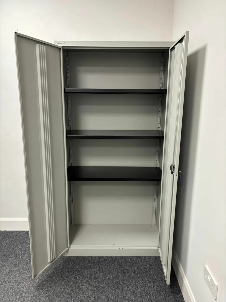 Bisley Regular Door Cupboard Steel 3 Shelves Locks - Image 4