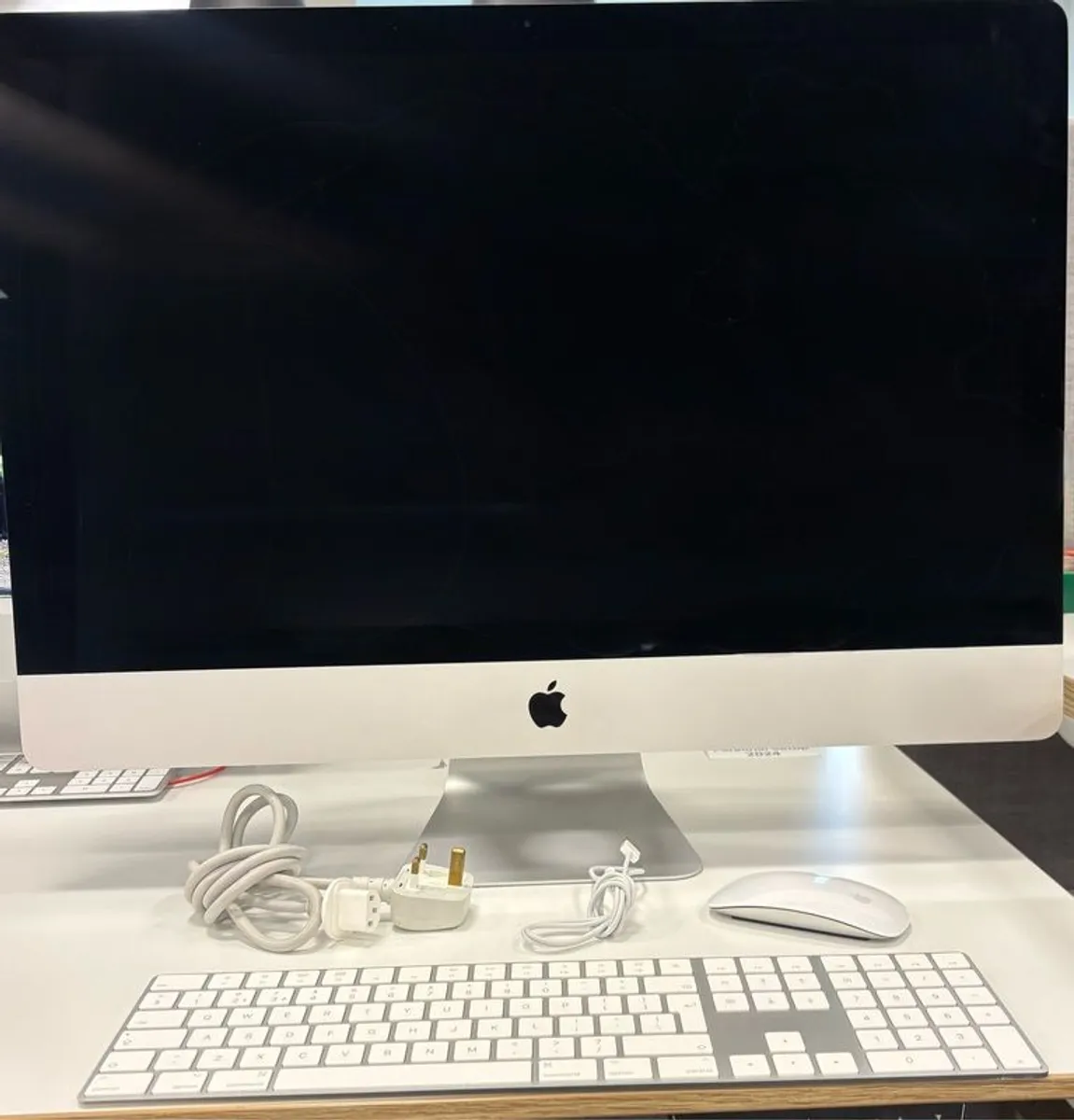 iMac - Image 1
