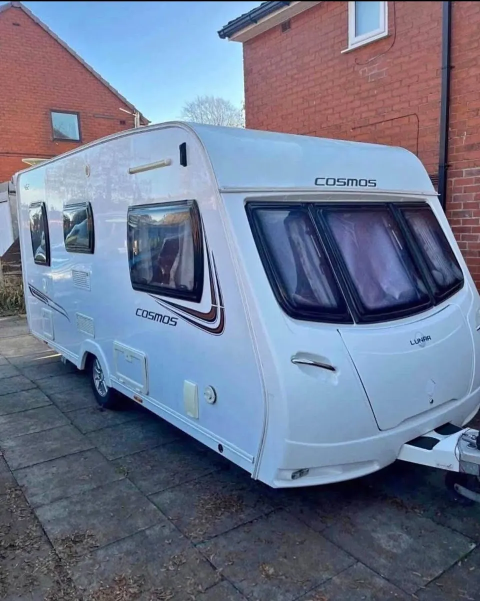 Hi All we are looking to purchase any carvans