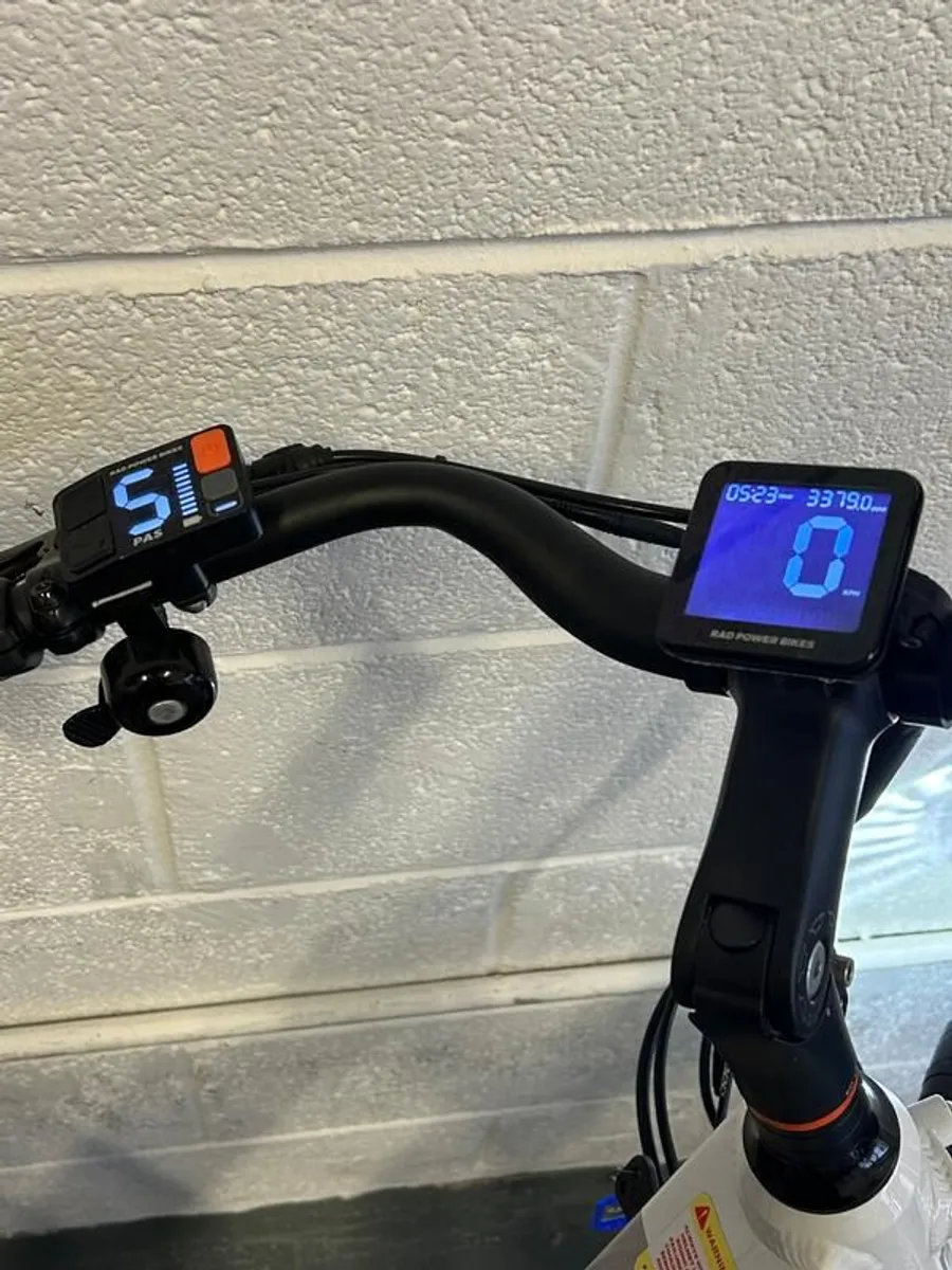E-Bikes - 4 available - Image 2