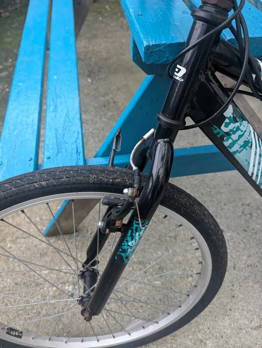 7 -10 yr olds bicycle and stunt scooter - Image 2