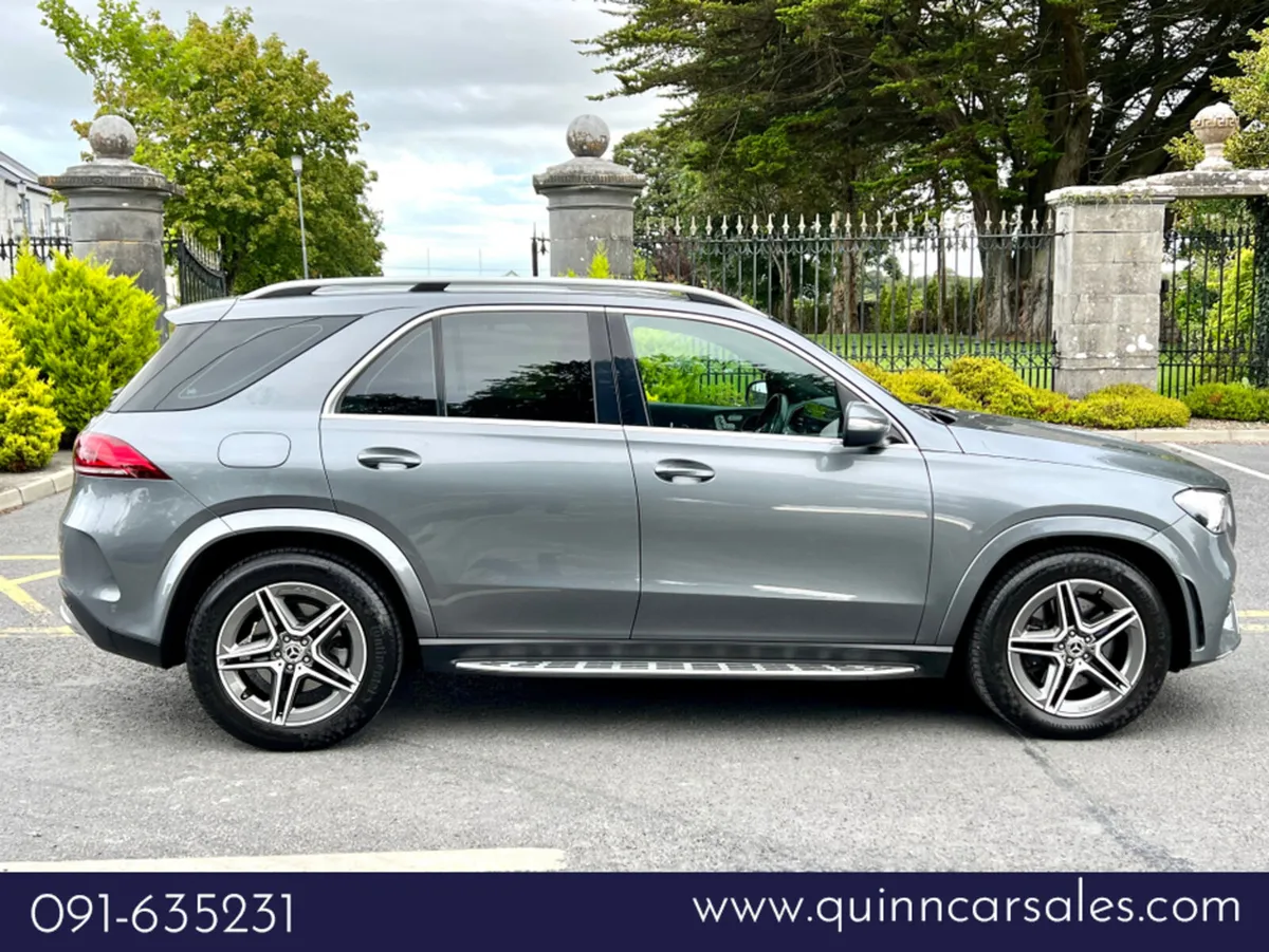 Mercedes-Benz GLE 300d AMG 4MATIC 7 SEATER AUTO==L - Image 2