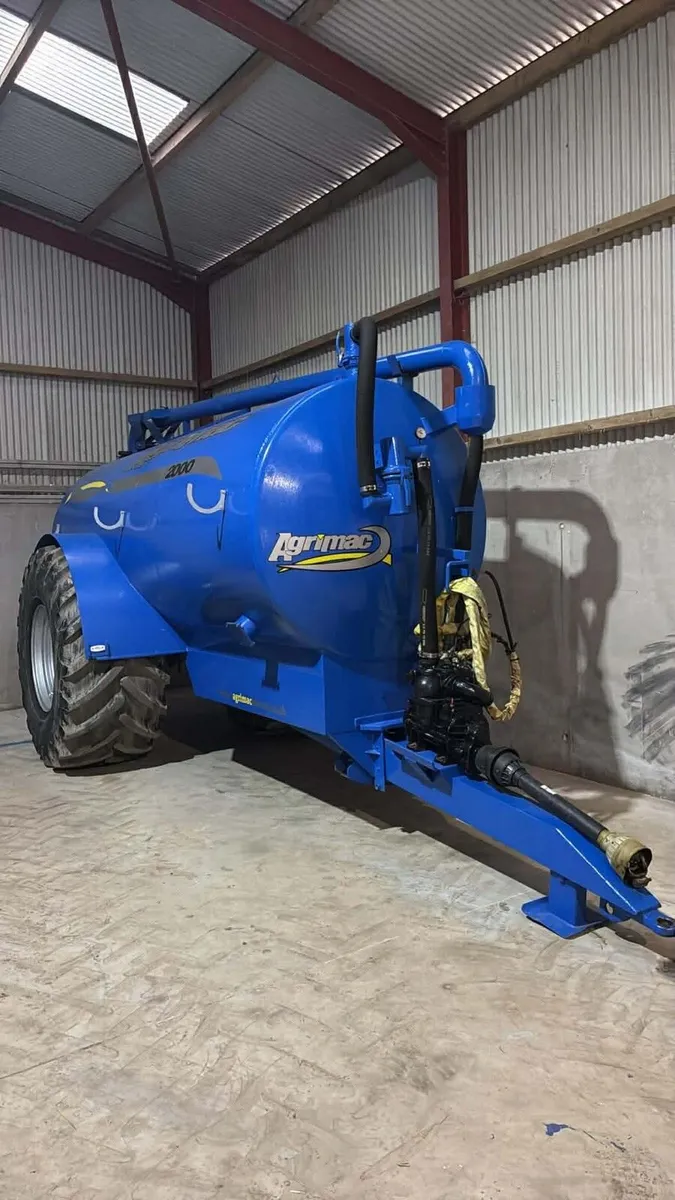 2000g Tanker - Image 2