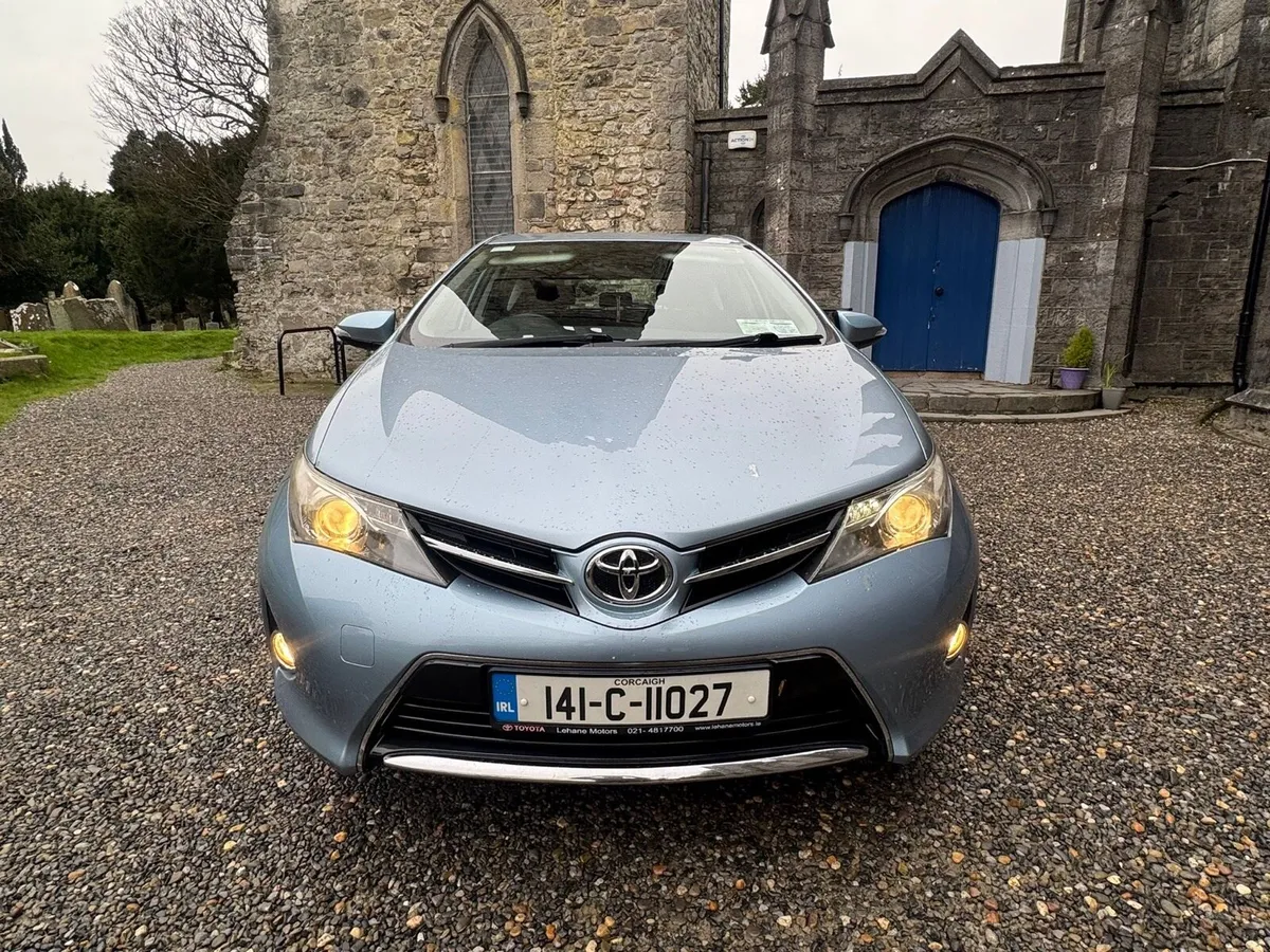 Toyota Auris 1.6 ICON (Low Mileage) - Image 3
