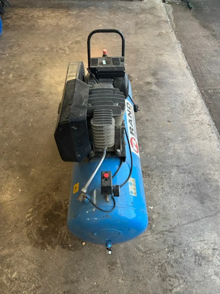 Ingersoll Rand 200 Ltr Air Compressor - Image 3
