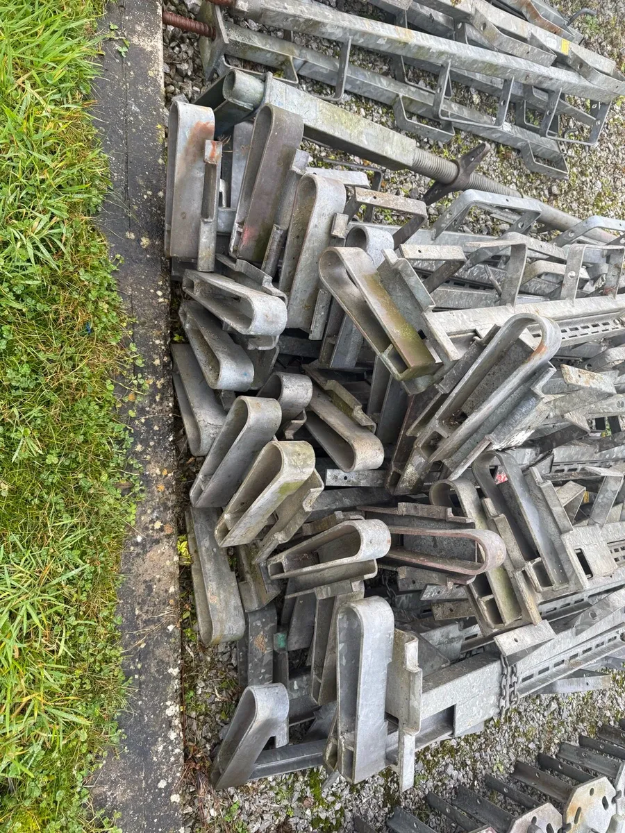 Doka Handrail - Image 2