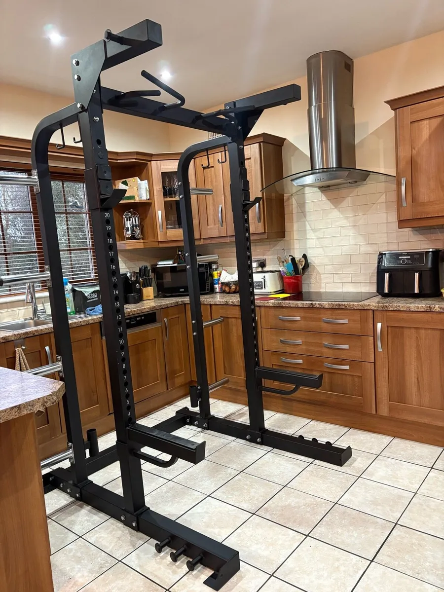 FULL COMMERCIAL 450KG RATED GYM RACK, CHEAP!! - Image 1