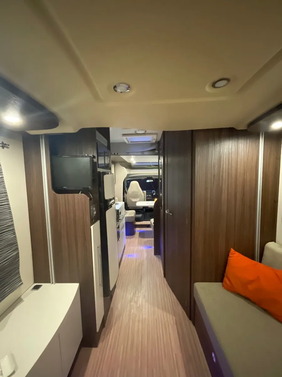 Motorhome - Image 3
