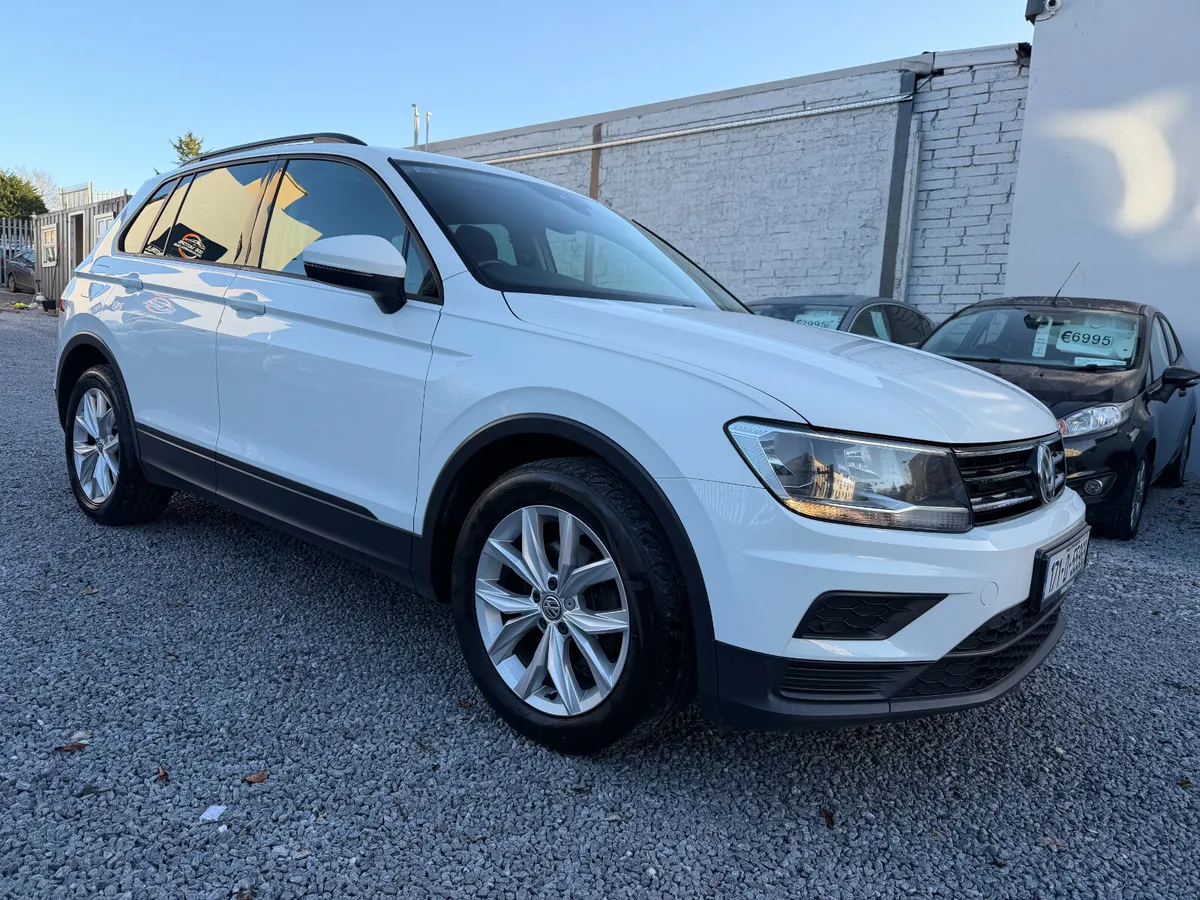 2017 (171) Volkswagen Tiguan 2.0 TDI Trendline BMT - Image 1