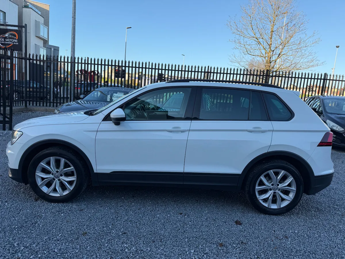 2017 (171) Volkswagen Tiguan 2.0 TDI Trendline BMT - Image 4