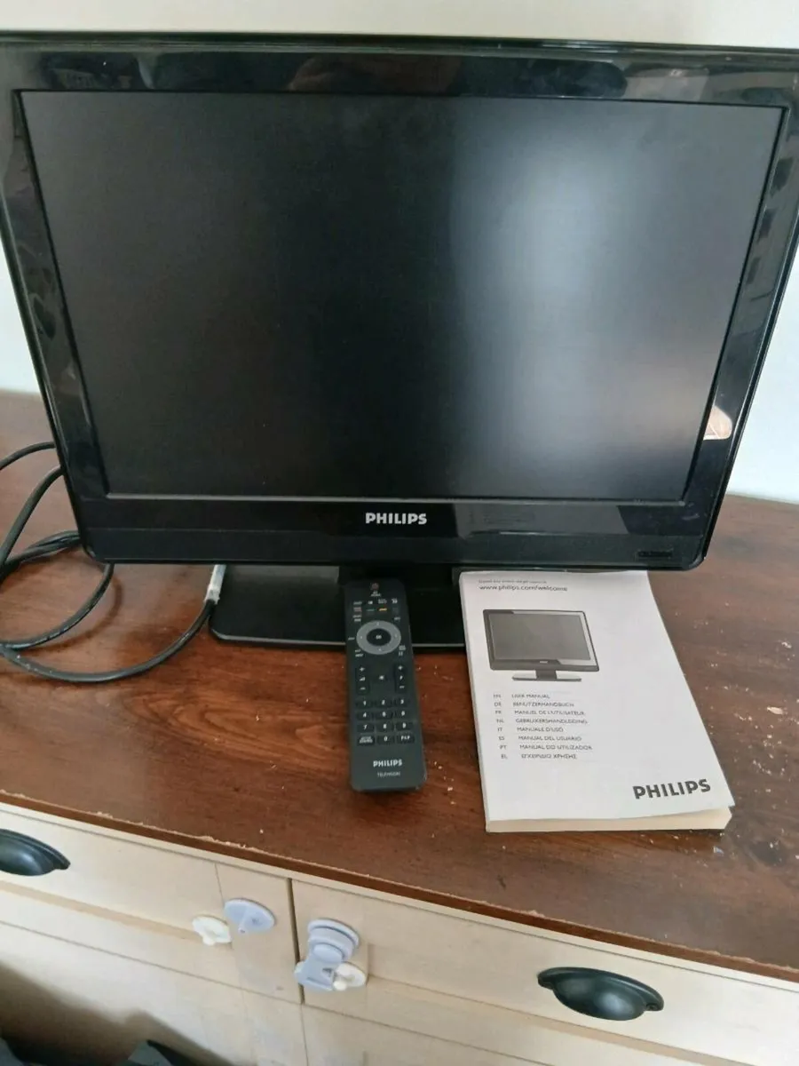 Phillips 19" tv - Image 1