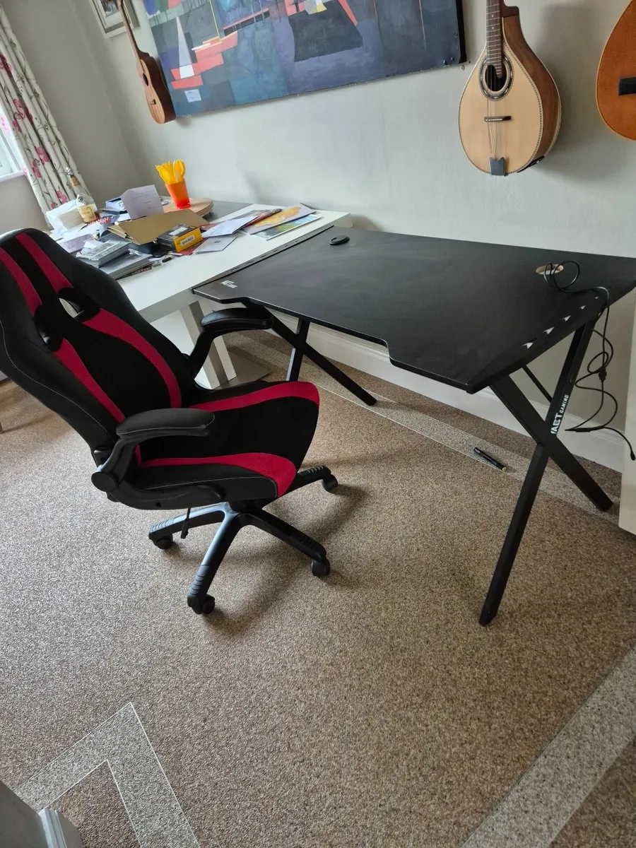 Gaming table - Image 2