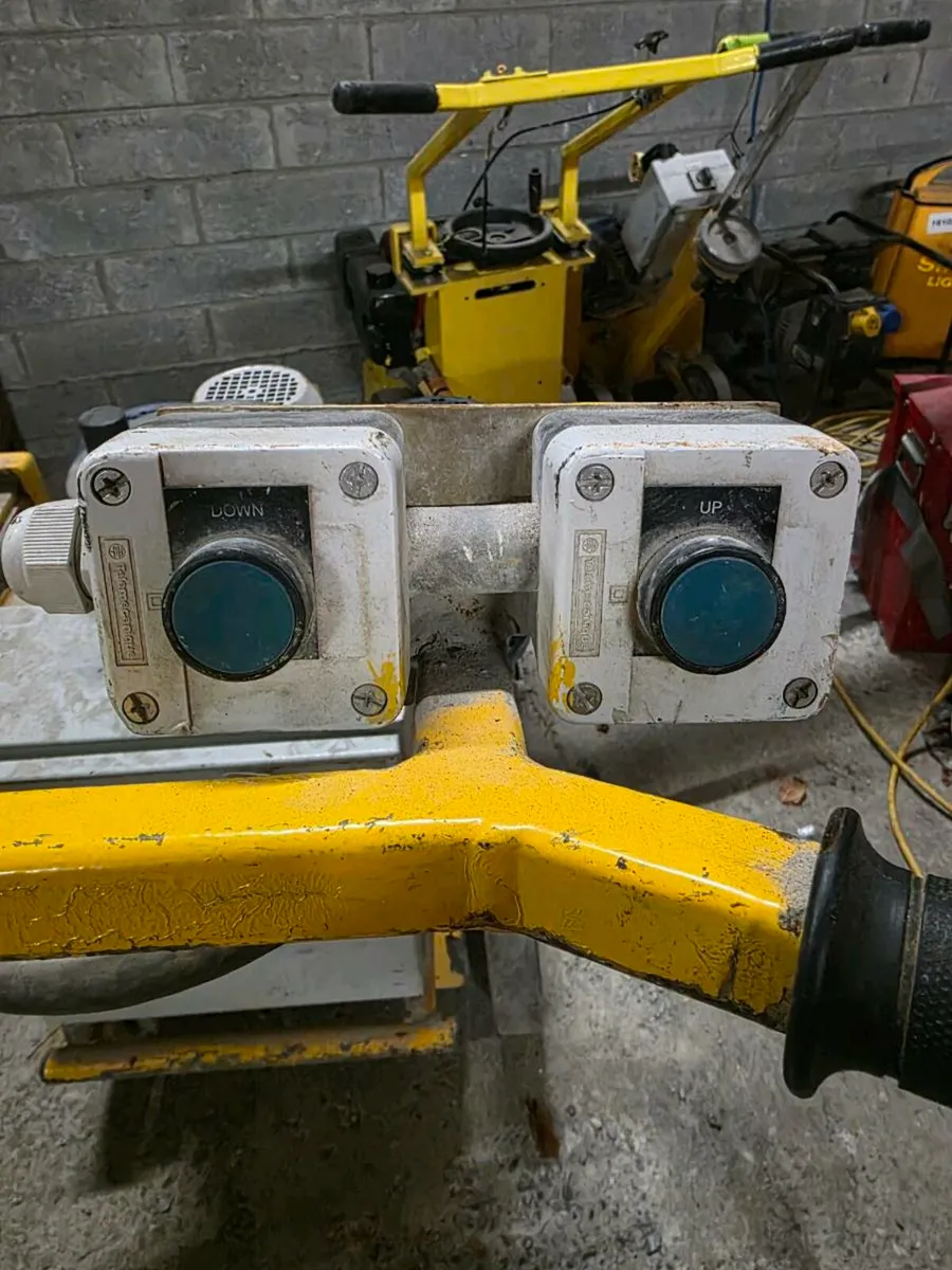 Floor Grinder - Image 3