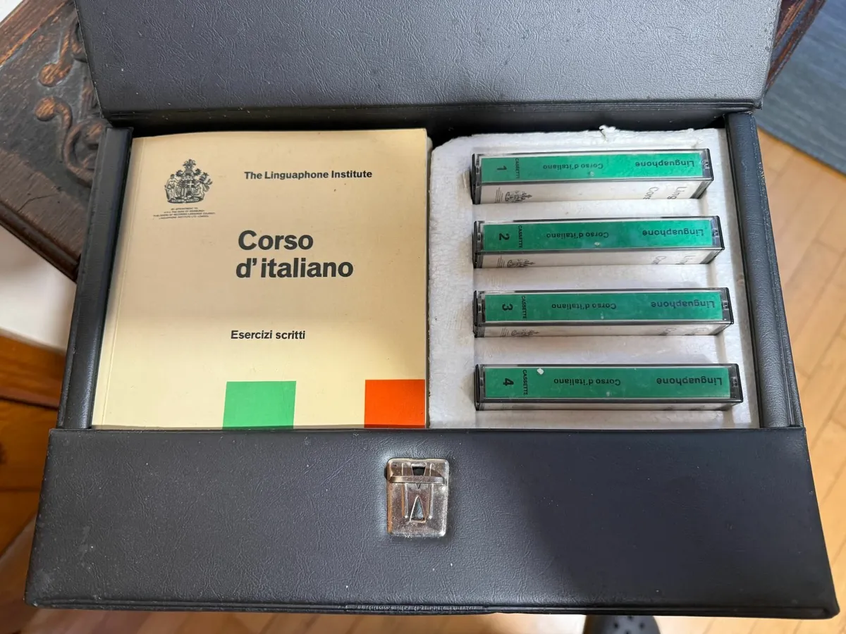 Italian Linguaphone Tapes (Cassettes)