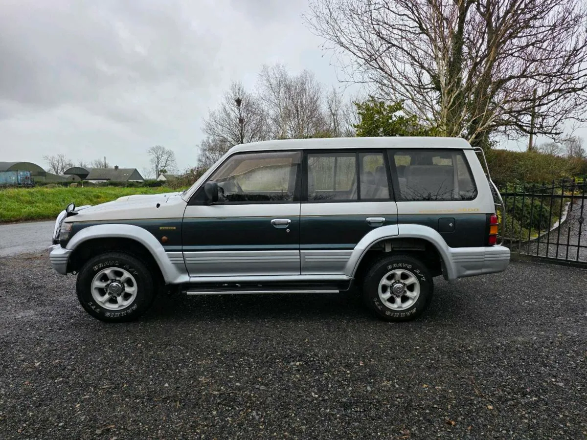 MITSUBISHI PAJERO EXCEED 2.8 - Image 4