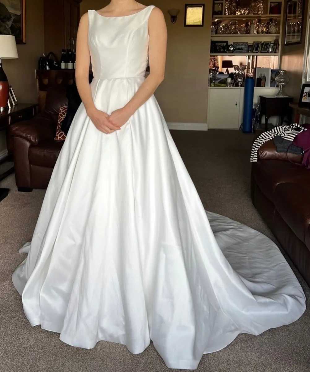 Wedding dress - Justin Alexander - Image 1