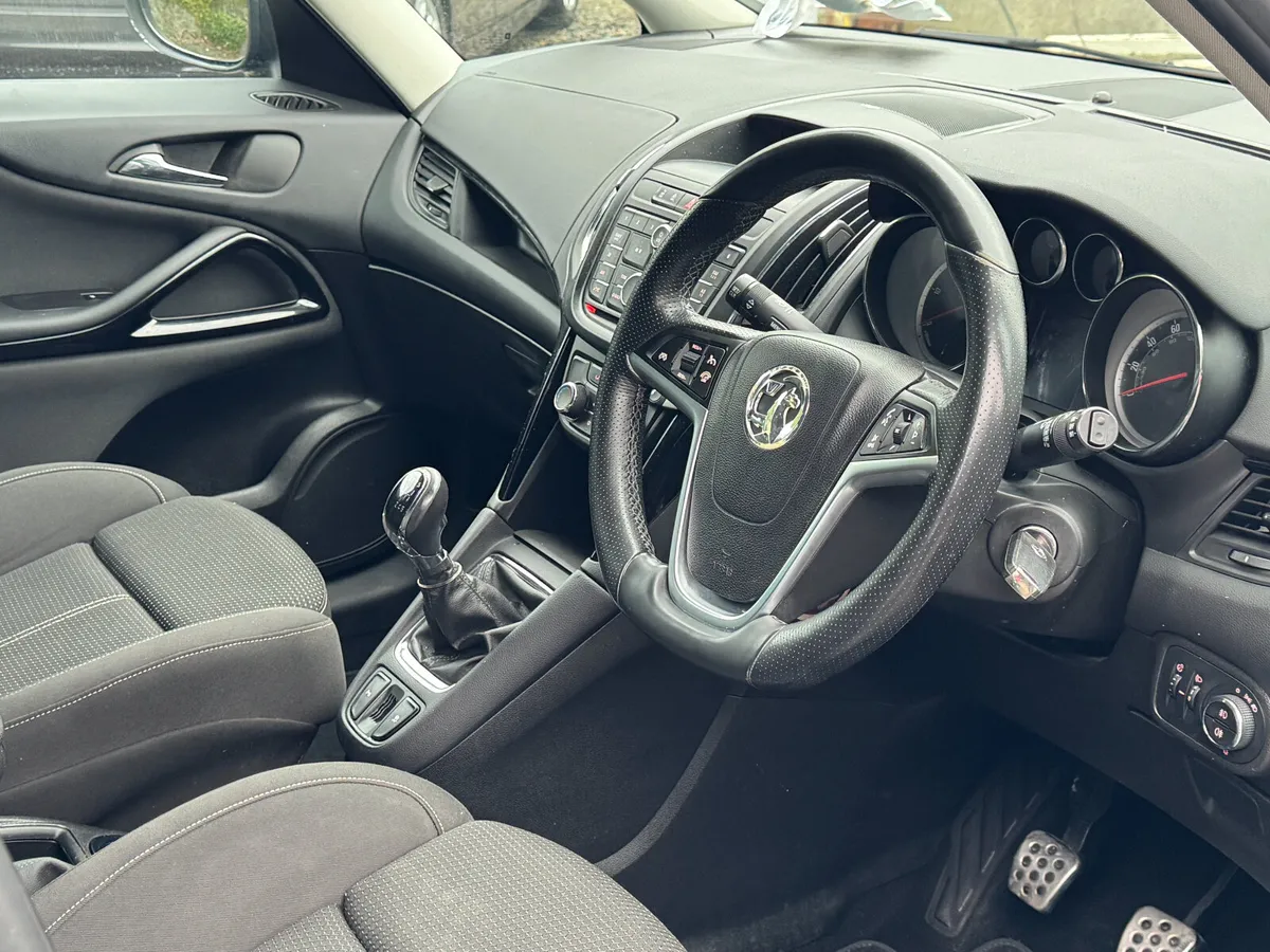 2015 Vauxhall Zafira 2.0 SRI - Image 2