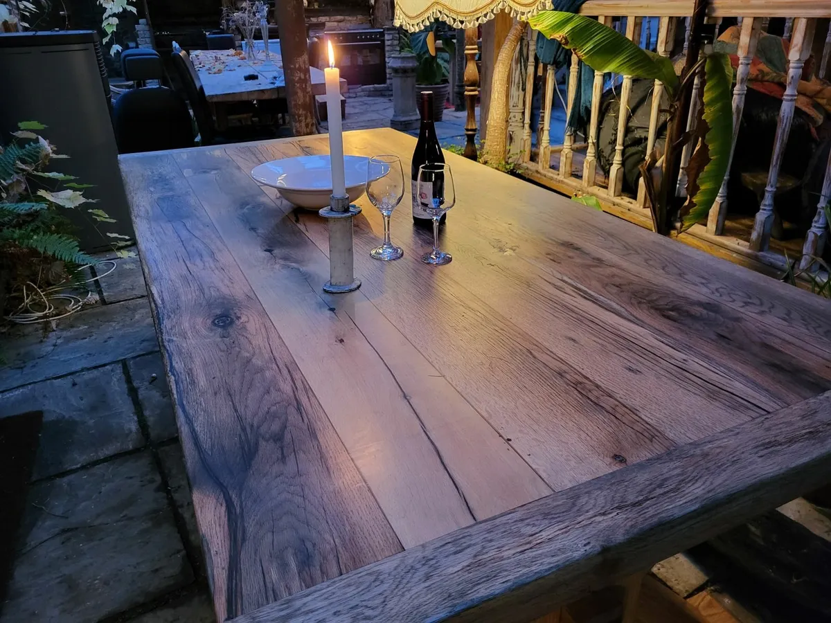 Traditional Oak Dining Table - Image 3