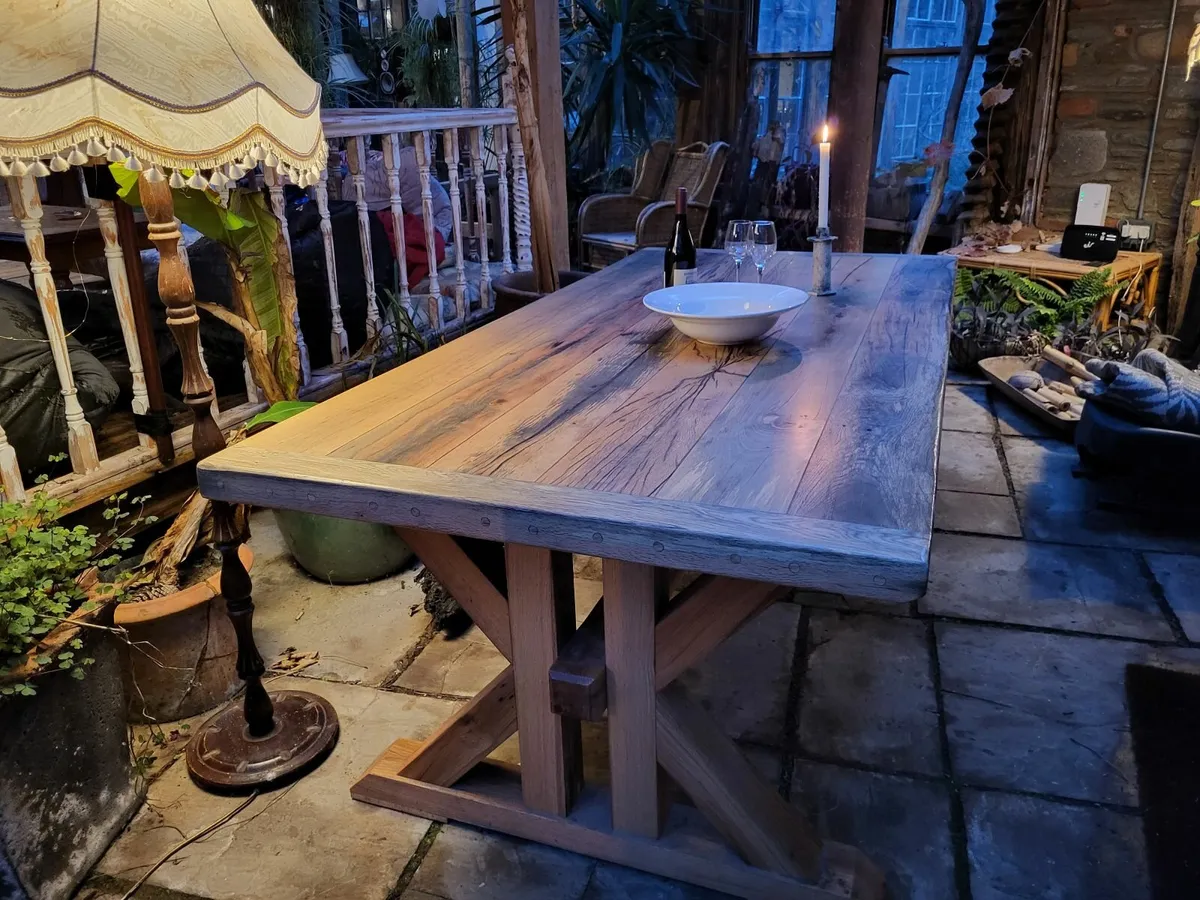 Traditional Oak Dining Table - Image 4
