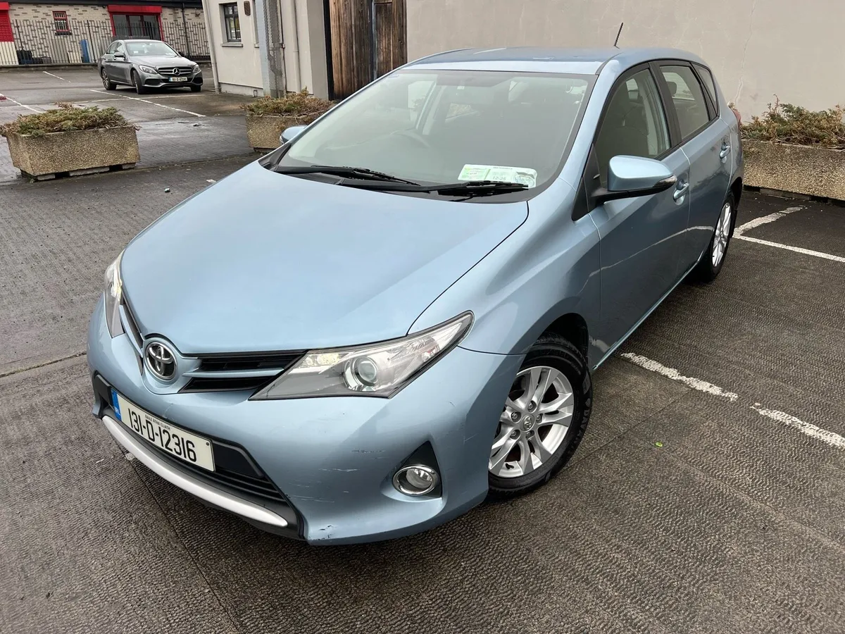 2013 Toyota Auris 1.3 NCT 07/26 - Image 3