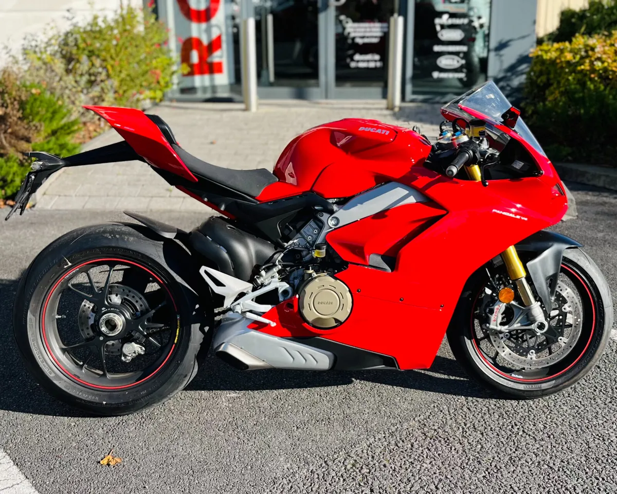 DUCATI PANIGALE V4 S - Image 1