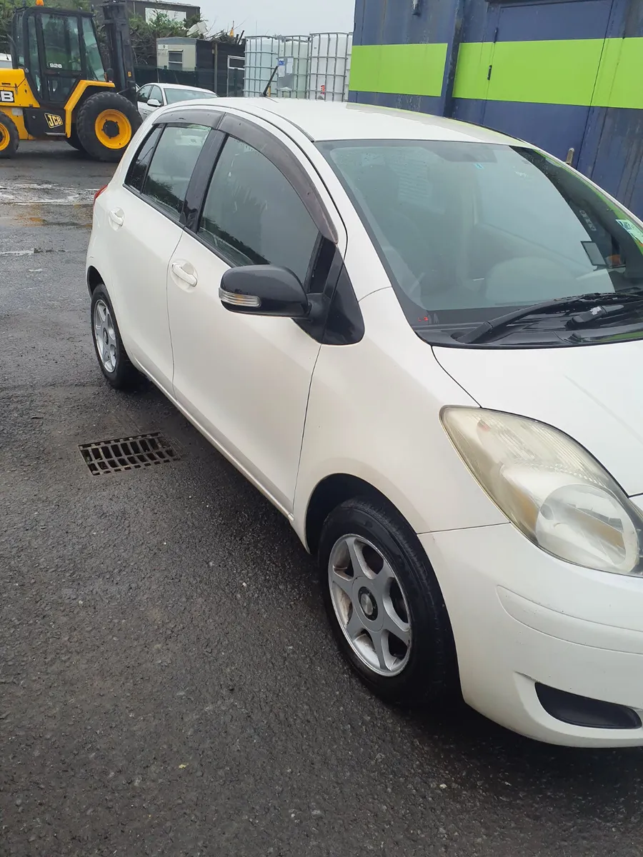 Toyota Vitz 2010 - Image 2