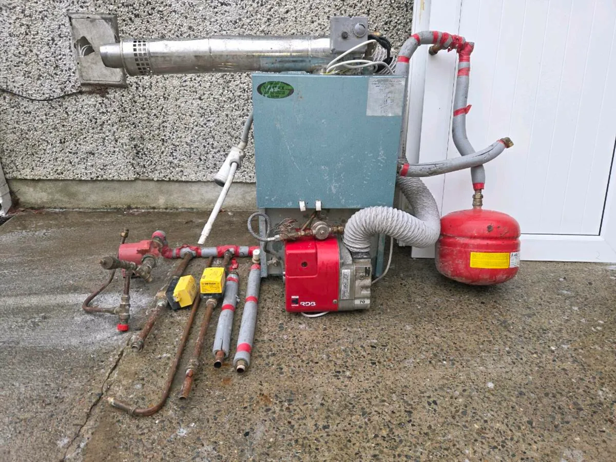 Condenser oil burner - Image 2