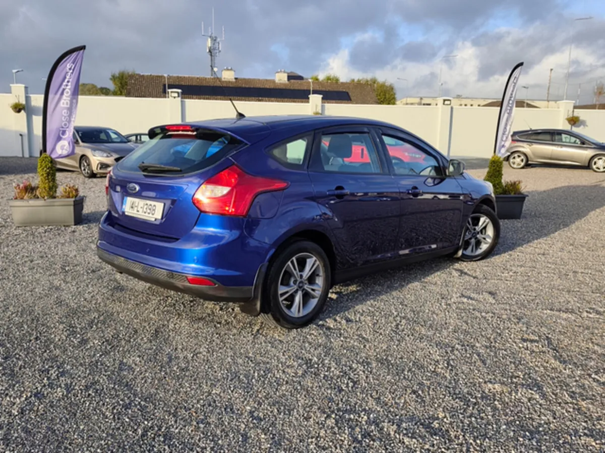 Ford Focus EDITION 1.6 95PS 2014MY 4DR - Image 2