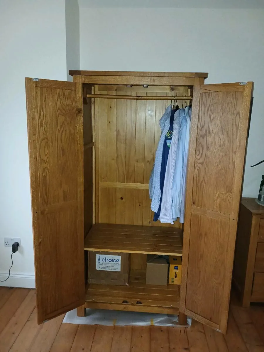 Wardrobe - Image 2