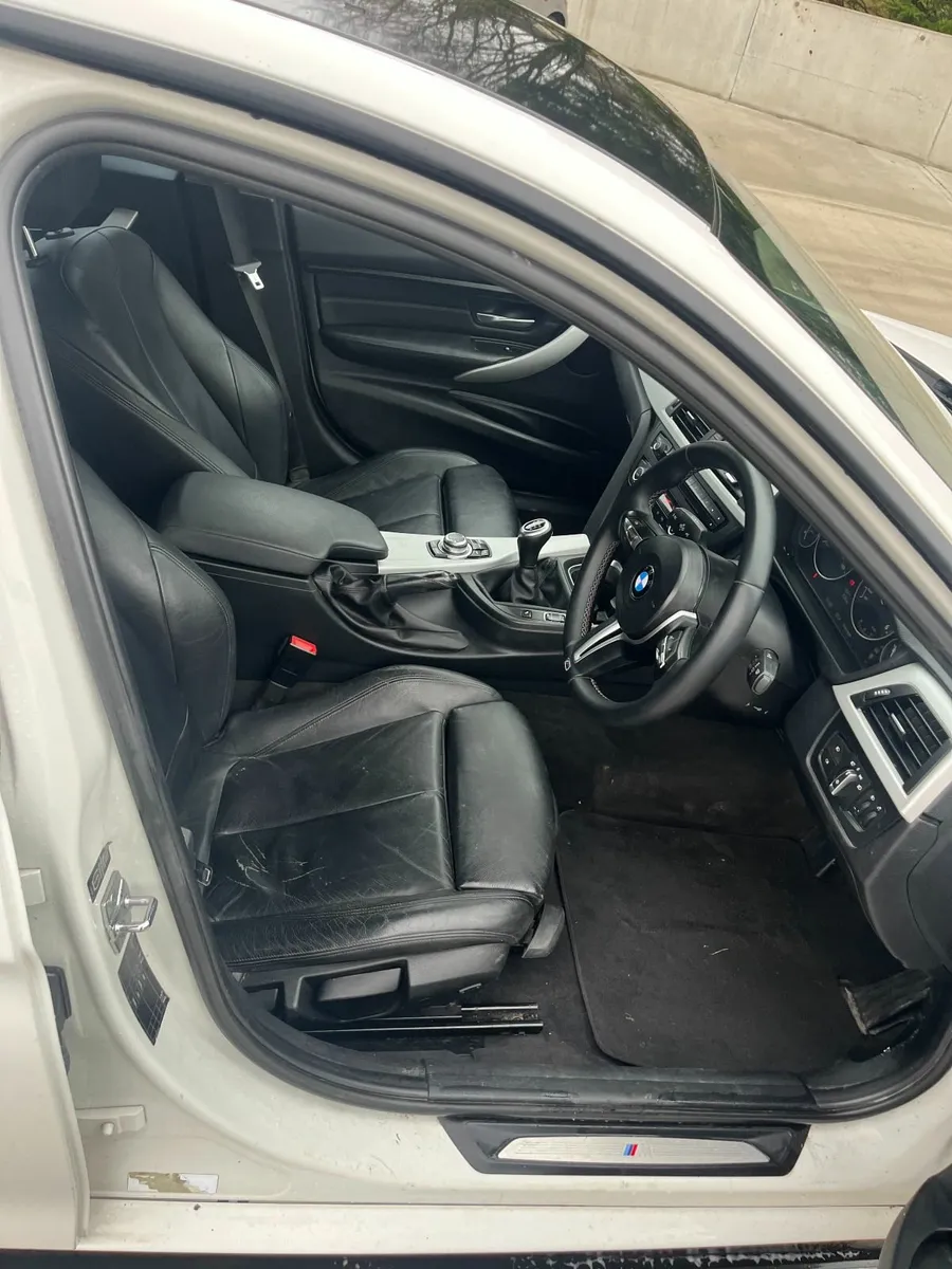 BMW 3-Series 2012 - Image 3