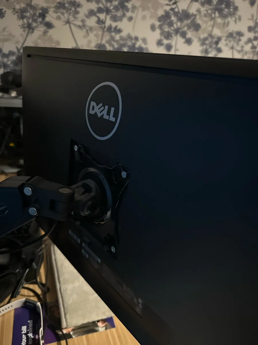 1440p Dell Monitor 27” 50-60Hz - IPS LED - Image 2